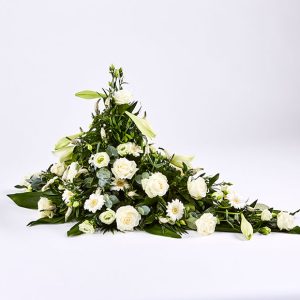 Båredekoration i lyse nuancer