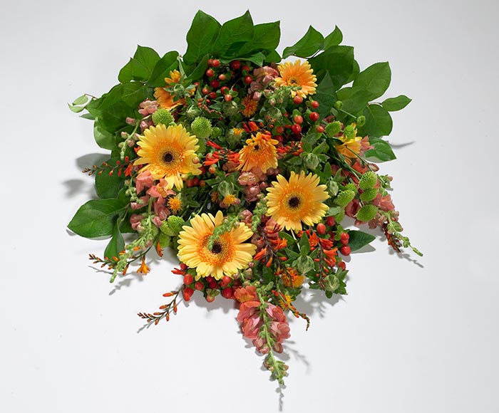 Gylden bårebuket - Blomster til begravelse