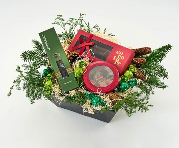Julekurv med lækre specialiteter