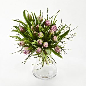 Frisk buket lyslilla tulipaner