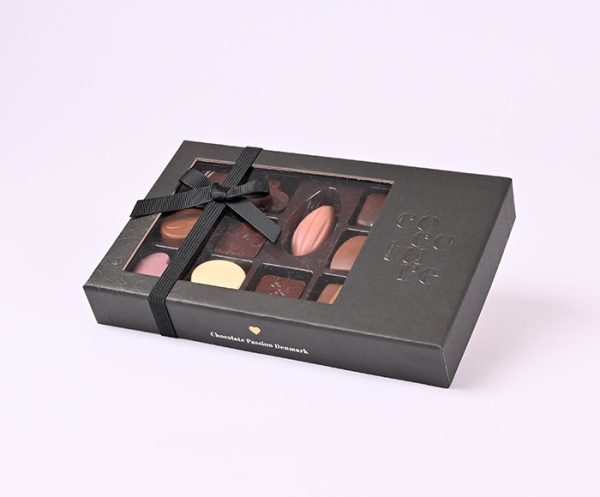 Chokoladeæske med delikate chokolader