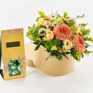 Skøn påske blomsteræske med chokolade