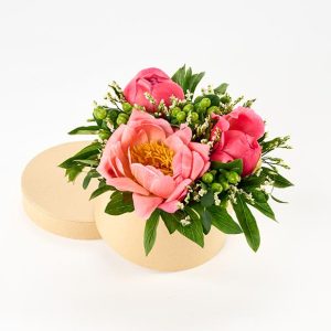 Skøn blomsteræske med bonderoser