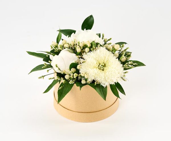 Lys blomsteræske med bonderoser