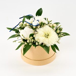 Lys student blomsteræske med blå hue