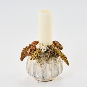 Skøn juledekoration med naturpynt