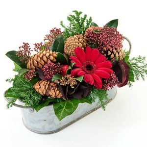 Fin lille gravpynt i rød, floristens valg