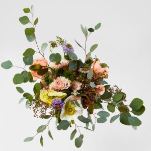 Boheme brudebuket med årstidens blomster