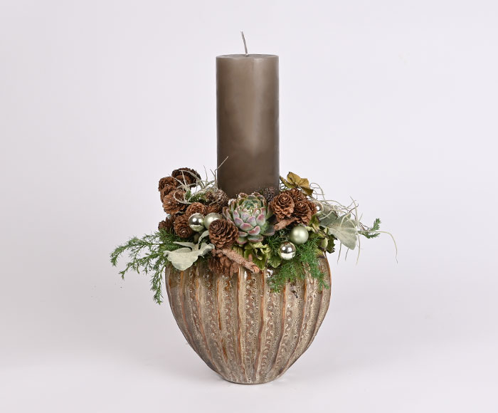 Hyggelig juledekoration i jordfarver – Send blomster med Bloomit