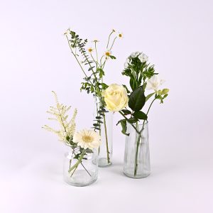Festlig vasepynt med hvide blomster, 3 stk.
