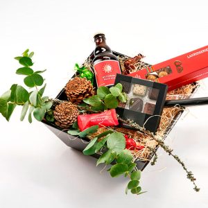 Gavekasse med julehygge og sødt