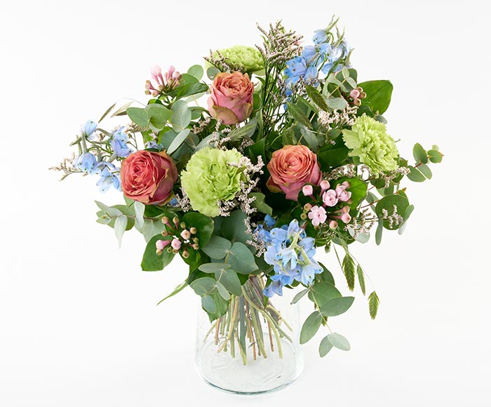 Se Blomstrende kærlighedsbuket, floristens valg hos Bloomit